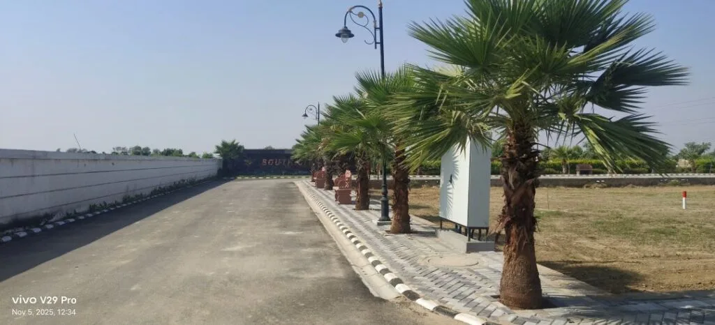 Vedmaan South City 1 image1